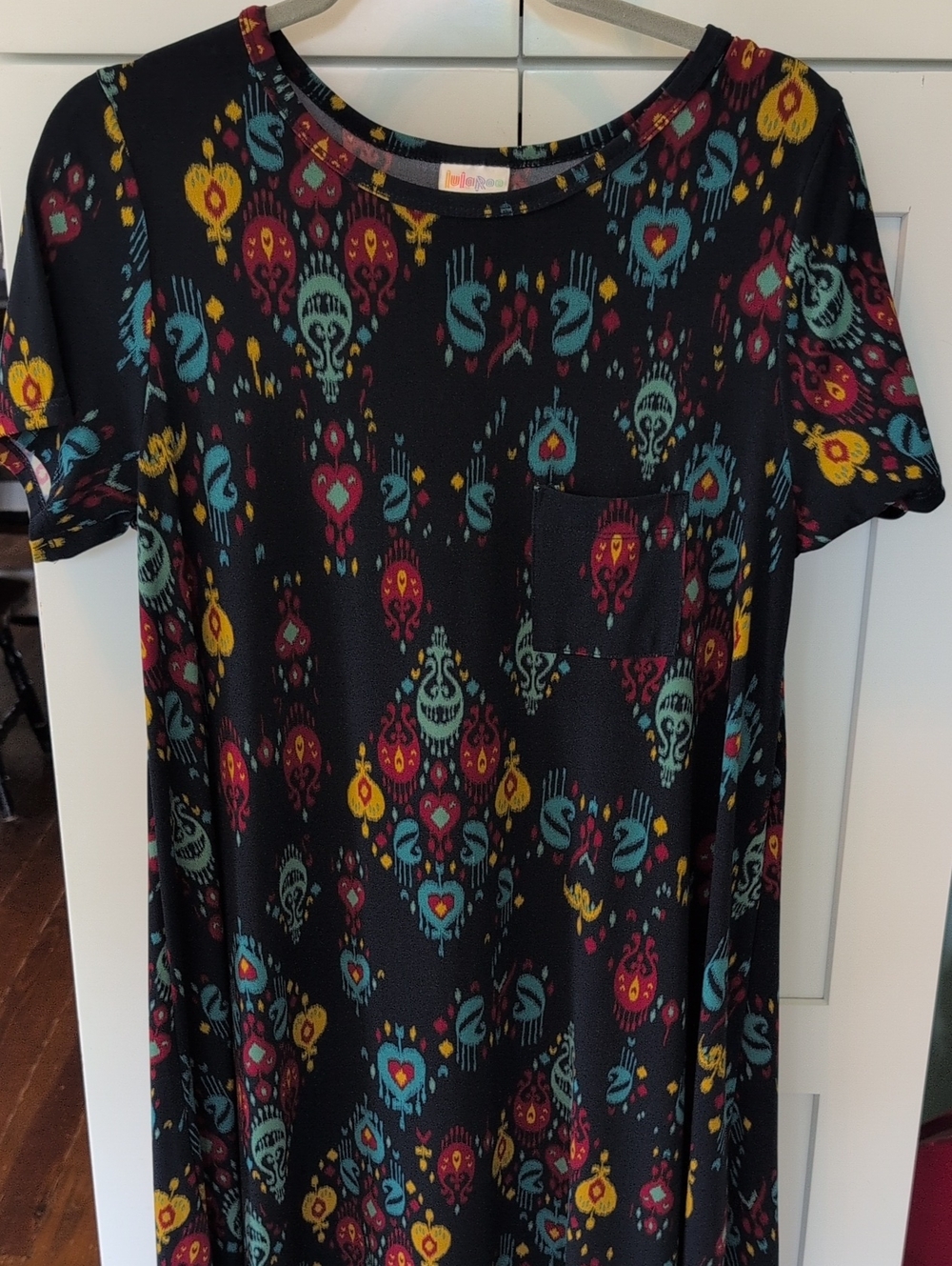 LuLaRoe Black Multi Ikat Pocket Tee Dress, Size Small, NWOT